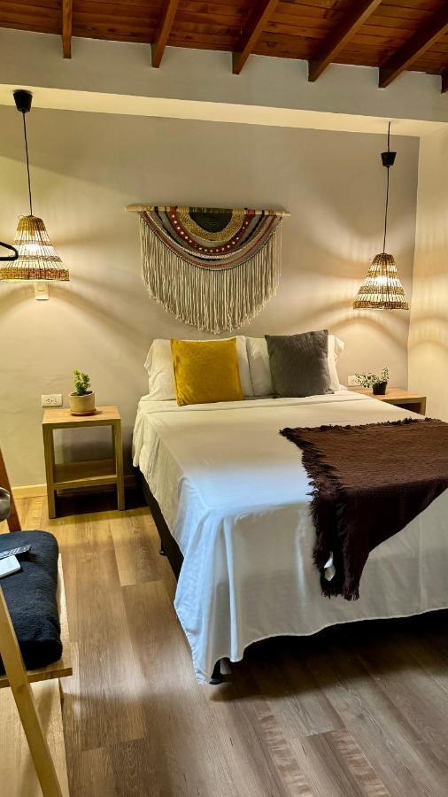 Luum Casa Hotel Manila Medellín Exteriör bild