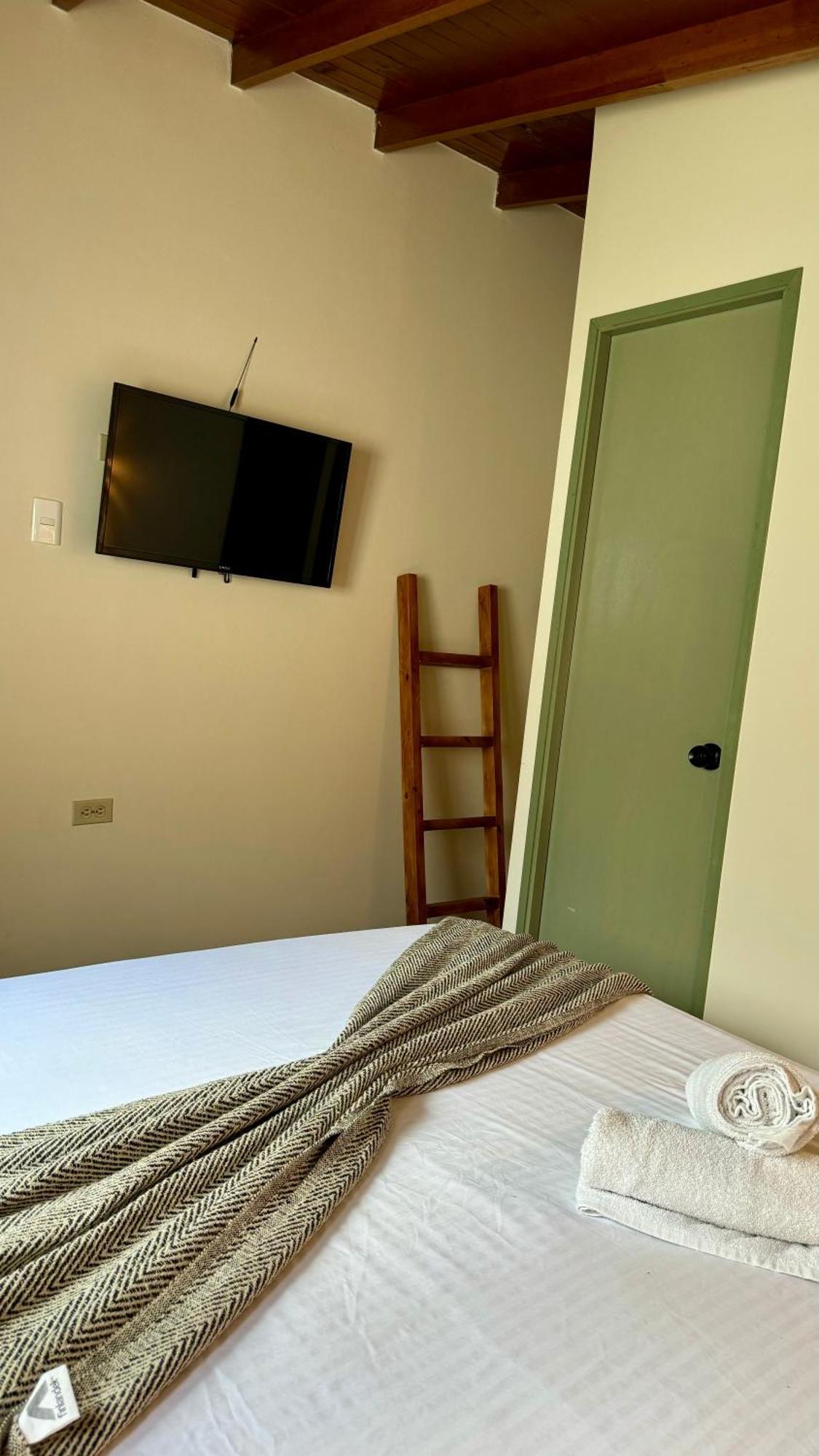 Luum Casa Hotel Manila Medellín Exteriör bild